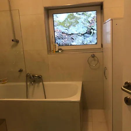 2 Apartment *